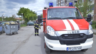 Пожар гори на Регионалното депо за неопасни отпадъци край Разград