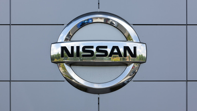 Nissan е на ръба - икономии или смърт
