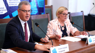 ЦИК предвижда приемането на протоколите книжата и материалите за местните