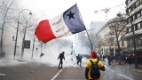  Ярост и принуждение на френските митинги против пенсионната промяна 