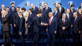 НАТО прие необичайно кратко финално комюнике от едва пет точки