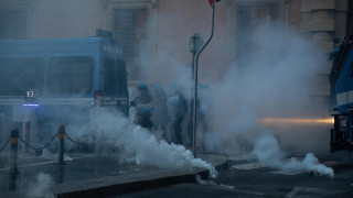 Хиляди хора протестираха в понеделник в Болоня и други италиански