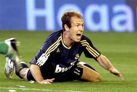 Робен аут между 3 и 6 седмици