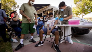 САЩ достигнаха шестмесечен връх за новозаразени с COVID с над