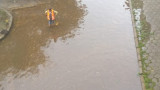 Проливният дъжд заля улици в Сливен