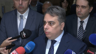 Парламентарната група на ПП ДБ зове за нов протест на 18