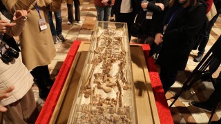От 800 години за първи път показват мощите на св. Франциск от Асизи публично