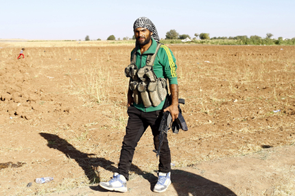 Двоен самоубийствен атентат уби над 30 кюрдски бойци в Сирия