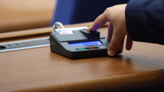 Никоя от парламентарно представените сили не направи крачка назад от