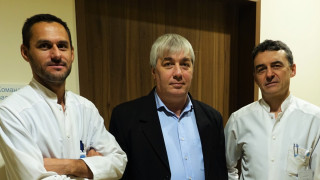 Български екип направи първото в света цялостно ендопротезиране на аорта