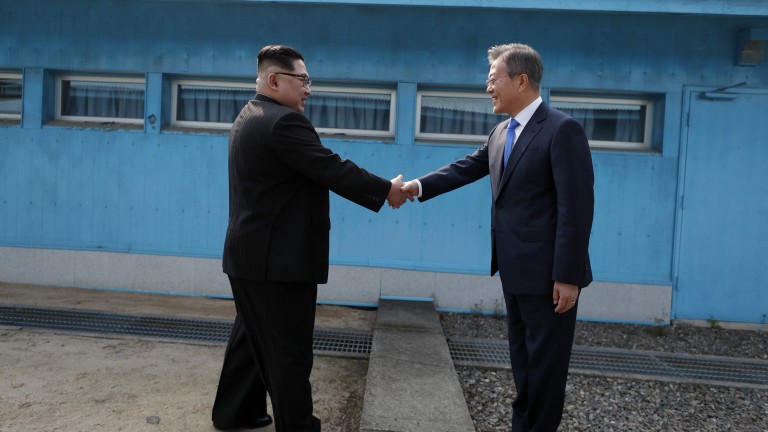 Ким Чен-ун иска повече срещи с южнокорейския си колега догодина