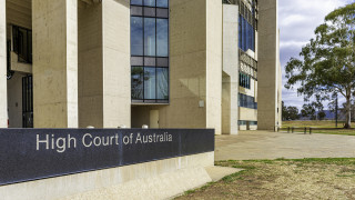 Петнадесетгодишният Ноа Джоунс от Сидни подаде иск срещу австралийското правителство