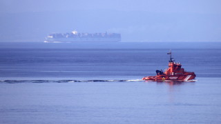 Испански боен кораб незаконно премина през водите на британската територия