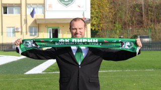 Северноирландският специалист Уорън Фийни официално пое ФК Пирин днес Новия