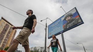 Руските сили разполагат по малко професионални окупационни сили и увеличават натиска