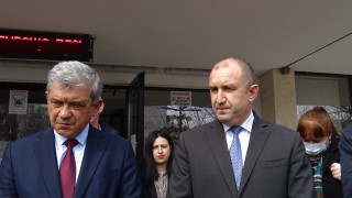 Не можем да спечелим войната с коронавируса единствено с ограничения