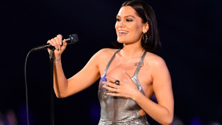 Джеси Джей не спира с личните откровения Преди месец певицата