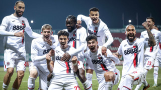 Локомотив София победи Ботев Враца с 3 0 в първия мач