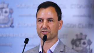 Икономическото мнозинство в Столичния общински съвет на тъмно се опитва