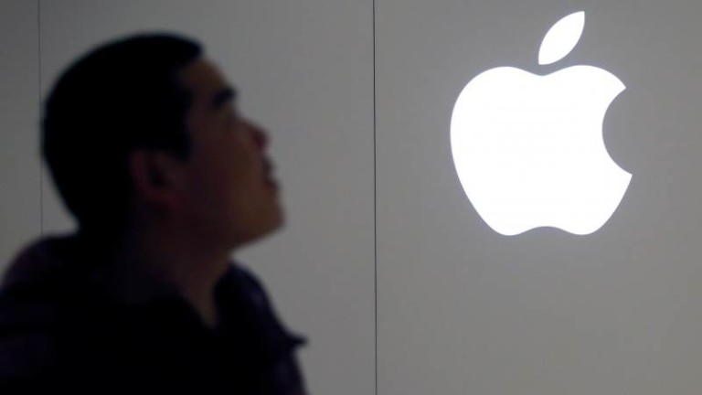 Китай ще избере Huawei пред Apple. И продажбите на iPhone може да се свият с 50%