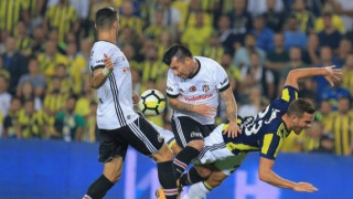 Уест Хем проявява сериозен интерес към халфа на Бешикташ Гари