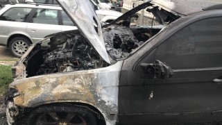 Два автомобила горяха в центъра на Русе съобщава Нова телевизия Те