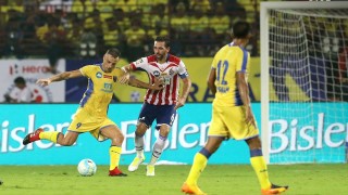 Димитър Бербатов и Керала Бластърс излизат за втория си мач