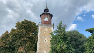Община Свищов започва спешно аварийно укрепване на часовниковата кула в