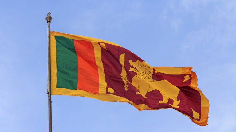 Полицията в Шри Ланка съобщи, че най-малко осем бивши военни