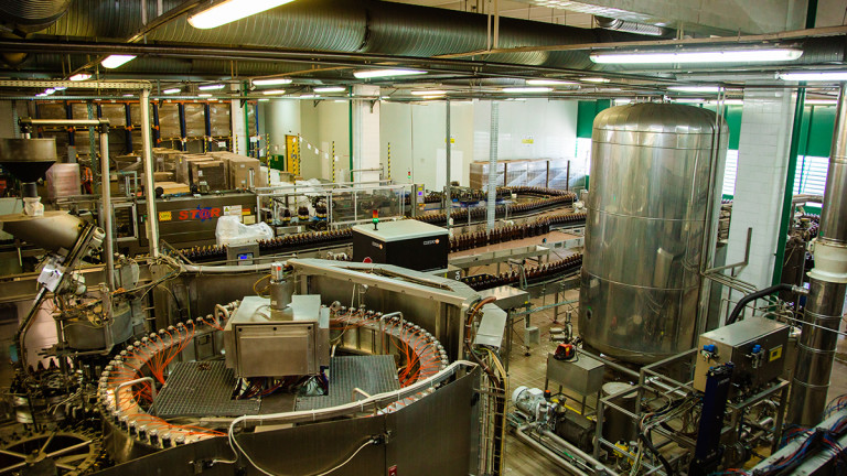 Продажбите на бира в България падат с 5%