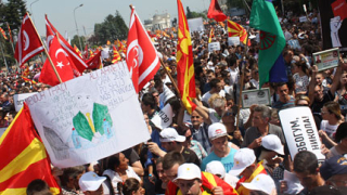  "Нема правда, нема мир", скандираха 60 хиляди в Скопие