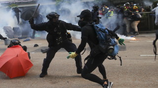 Десетки са били ранени и арестувани след последните протести в