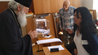 Патриарх Неофит пожела мирни и спокойни избори
