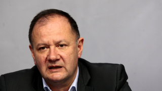 Конфликтът Нинова-Станишев бил личен според Миков