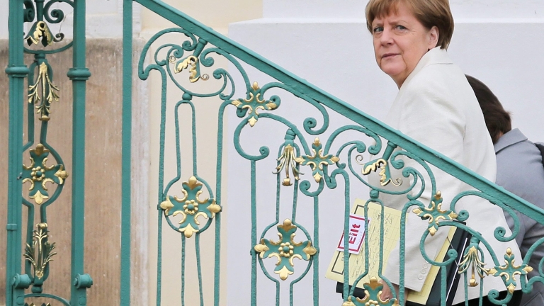 Меркел губи подкрепата на още 2% от германците