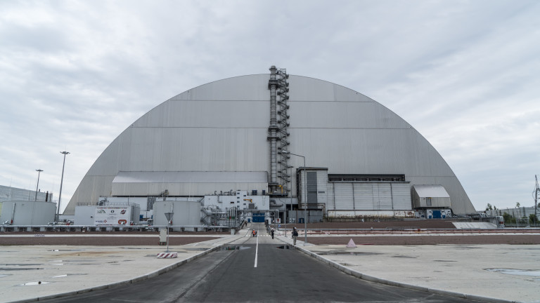 Руските войски, окупирали атомната електроцентрала в Чернобил, са плячкосали и