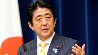 Почти половината от японските избиратели смятат че министър председателят Шиндзо Абе