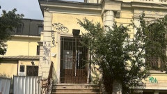 Министър Минеков провери две знакови сгради в София
