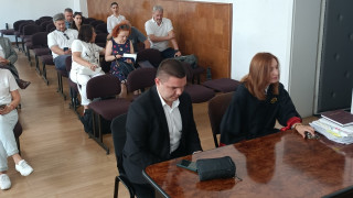 Подсъдимият за побоя над Пендиков не се яви в съда - бил болен