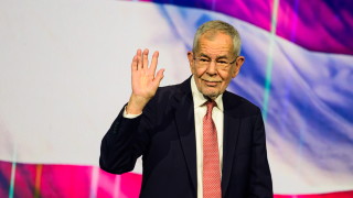 Президентът на Австрия Александър Ван дер Белен обяви в сряда
