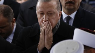 Турция ще "осуети игрите" по границите си, зарича се Ердоган