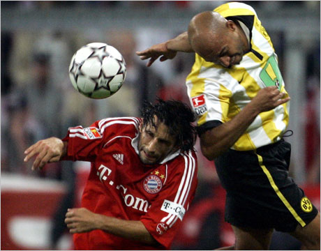 Байерн започна с победа защитата на титлата си