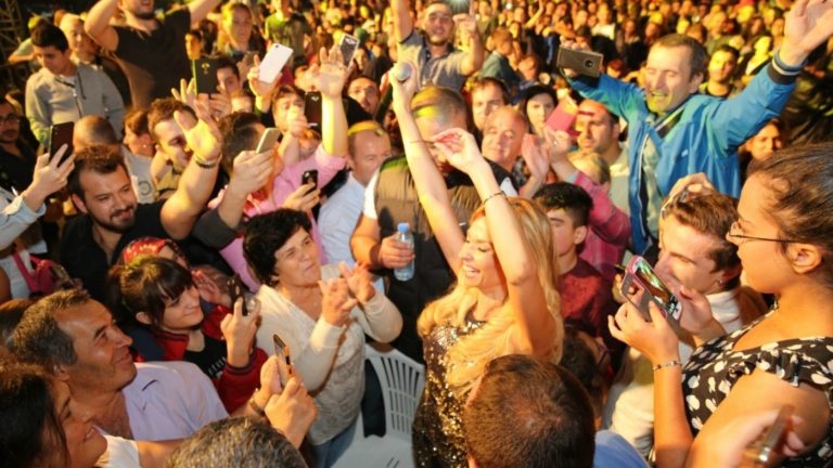 Малина подлуди феновете в Бурса