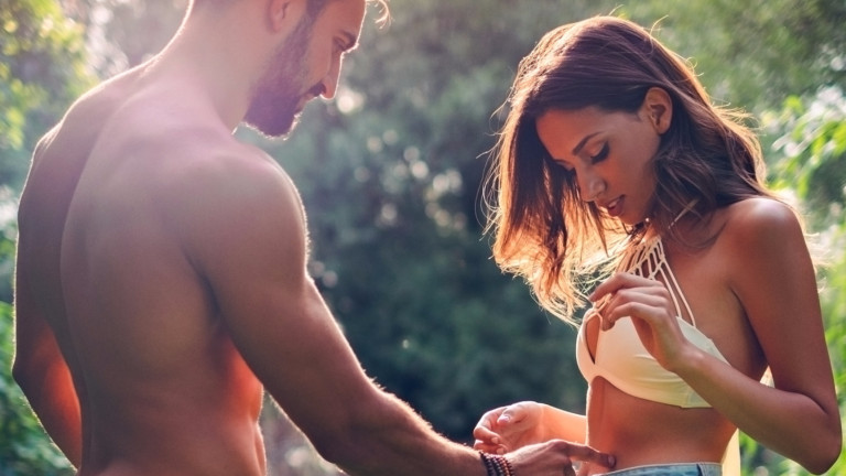 Няма спор, че се отслабва по време на секс. Макар,