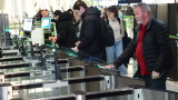 Летище София вече има електронни гишета за бордни карти