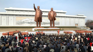 КНДР заплаши с „безмилостно наказание" Южна Корея