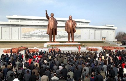 КНДР заплаши с „безмилостно наказание" Южна Корея