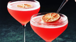 В чест на дамите по повод празника им днес предложението