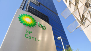 BP съкращава хиляди