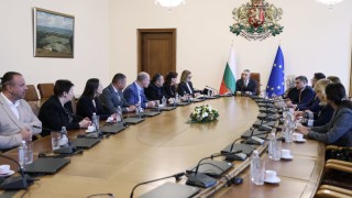 Усилията на служебното правителство са насочени към обобщаването на идеите